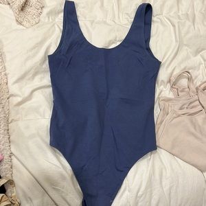 ARITIZIA scoop back bodysuit